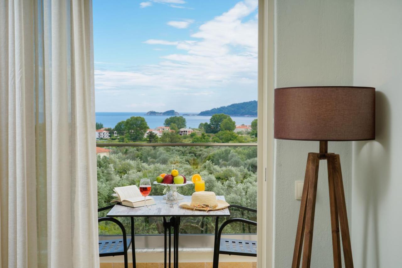 Mon Avis Boutique Hotel Криси Амудия Екстериор снимка