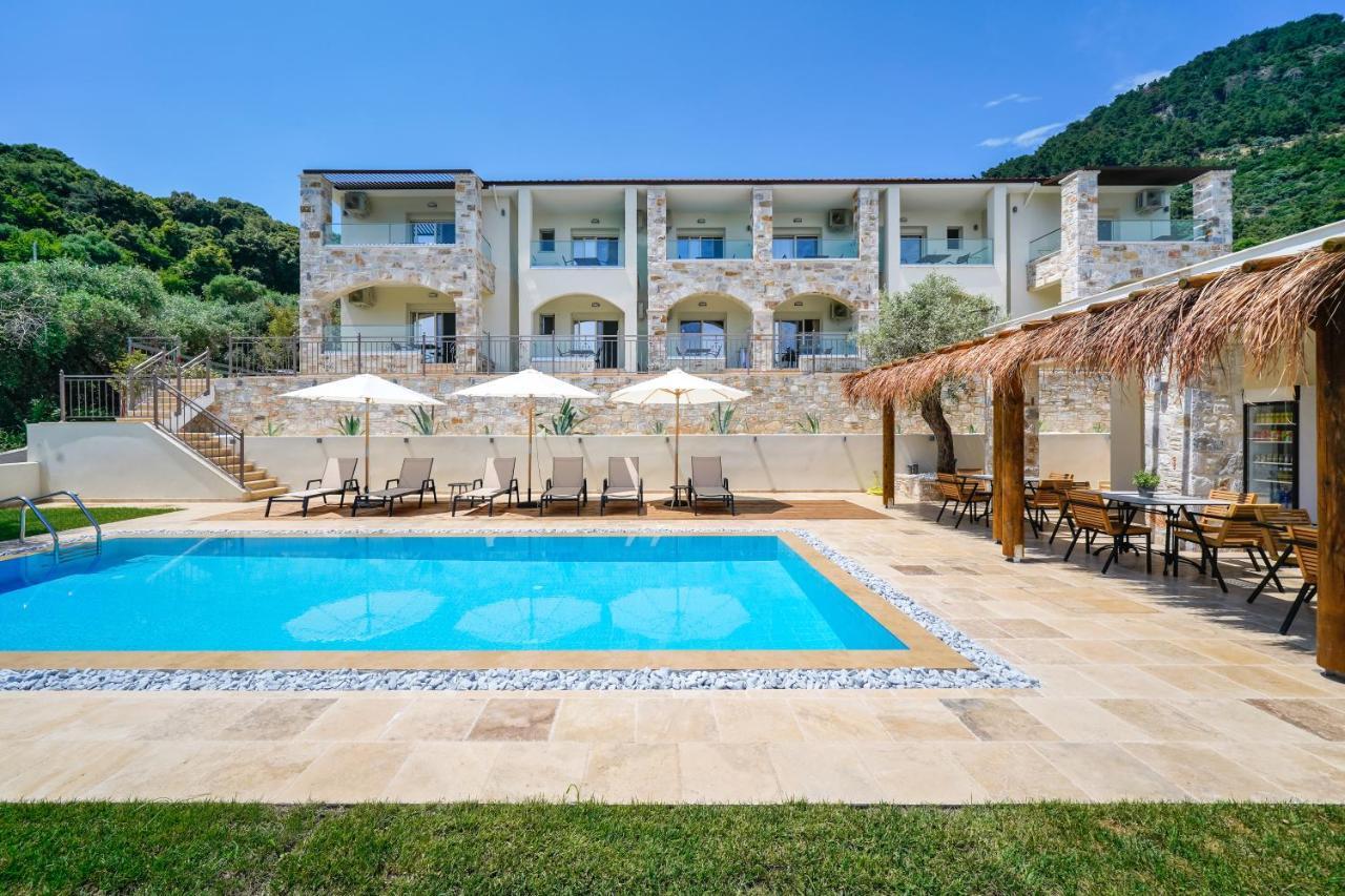 Mon Avis Boutique Hotel Криси Амудия Екстериор снимка